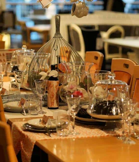 restaurant bar